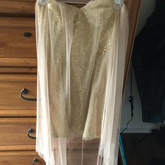 Gold cocktail dress - Picture 2 of 3